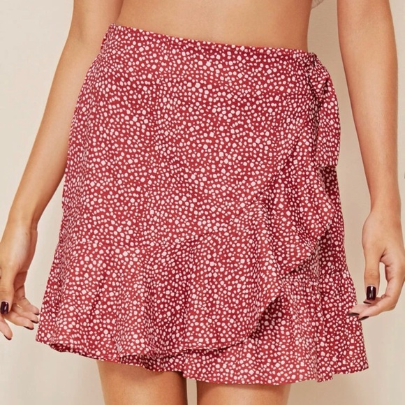 Dresses & Skirts - Red Dalmatian Polka Dot Print Ruffle Hem Knot Wrap Skirt size Medium (6)